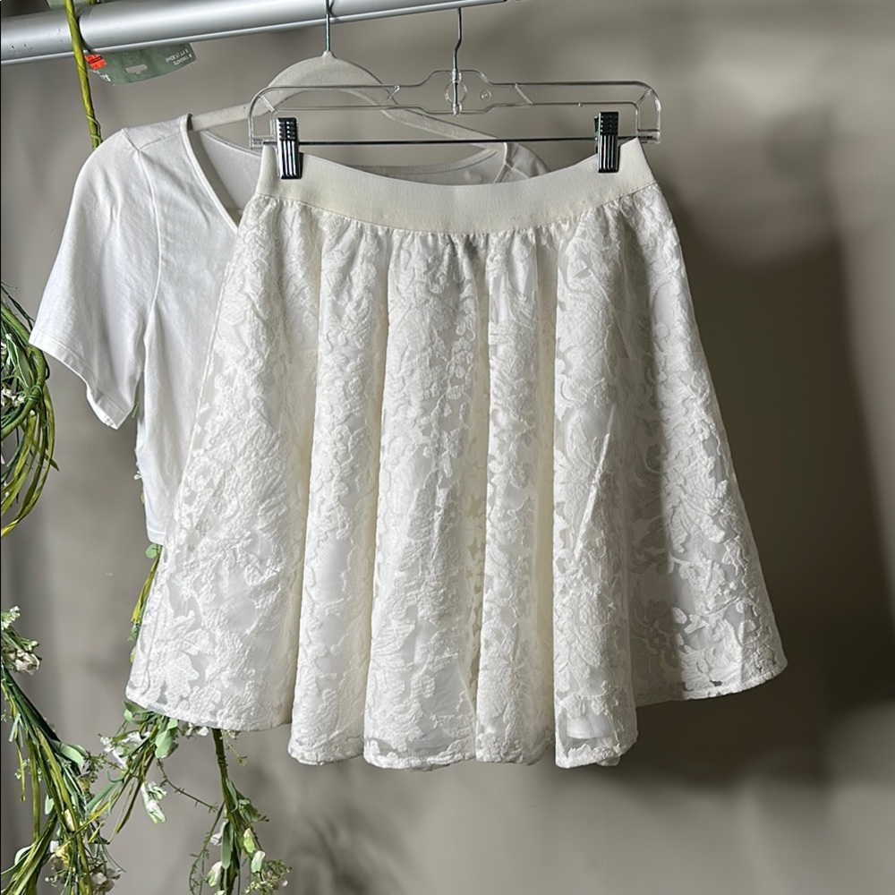 Forever 21 White A-Line Mini Skirt with Pleats